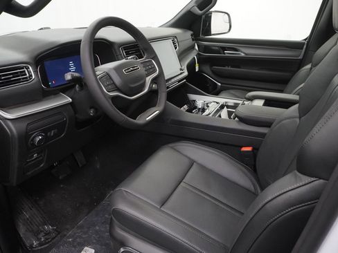 New 2026 Jeep Grand Wagoneer Limited image 16