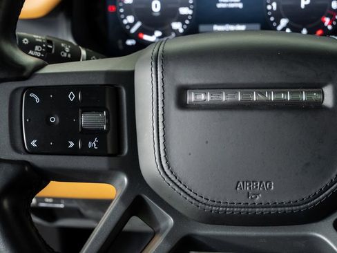 Used 2023 Land Rover Defender 110 X AWD/4WD image 10