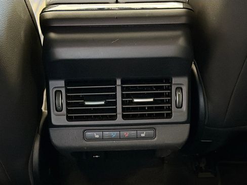 Used 2023 Land Rover Range Rover Evoque R-Dynamic SE AWD/4WD image 12