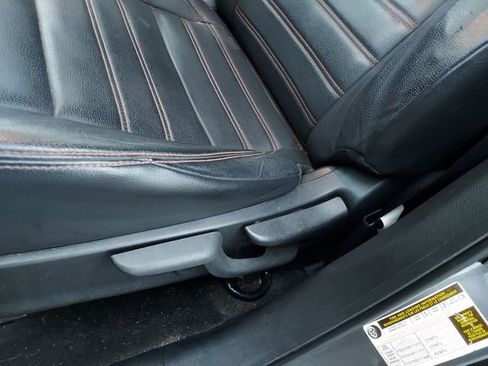 Used 2019 Nissan Kicks SR w/ SR Premium Package image 16