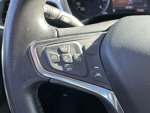Used 2021 Chevrolet Equinox LT FWD image 19