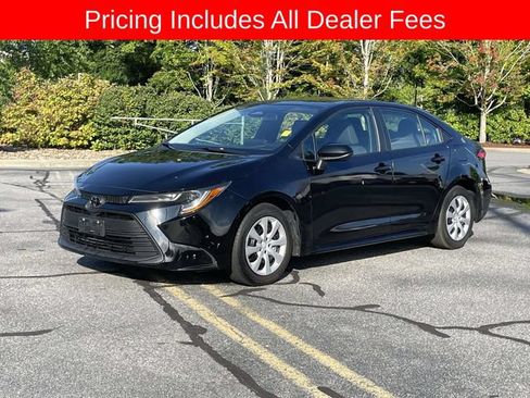 Used 2024 Toyota Corolla LE FWD image 1