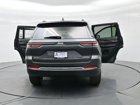 New 2025 Jeep Grand Cherokee Limited image 42