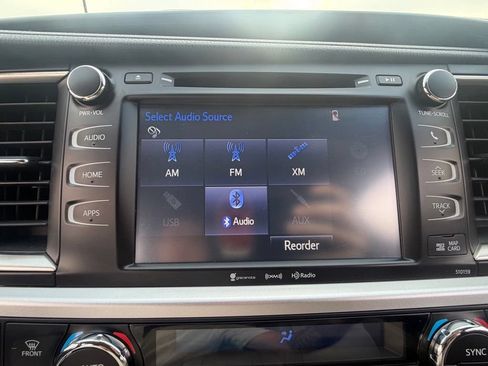 Used 2016 Toyota Highlander XLE AWD/4WD image 20