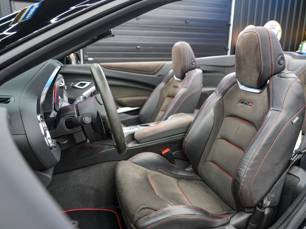 Used 2023 Chevrolet Camaro ZL1 RWD image 11