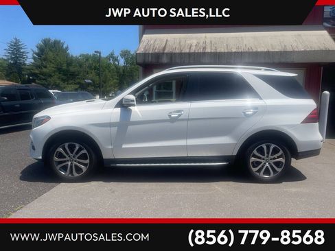 Used 2017 Mercedes-Benz GLE 350 4MATIC image 1