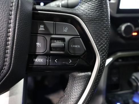 Used 2024 Toyota Tundra Platinum image 37