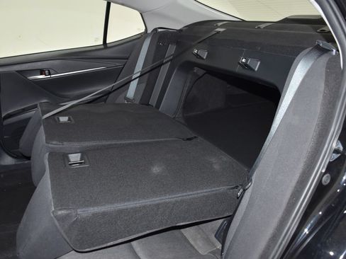 Used 2025 Toyota Camry LE FWD image 30
