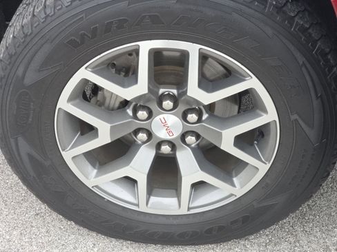 Used 2020 GMC Canyon All Terrain w/ Trailering Package image 10