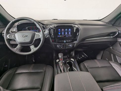 Used 2023 Chevrolet Traverse RS image 14