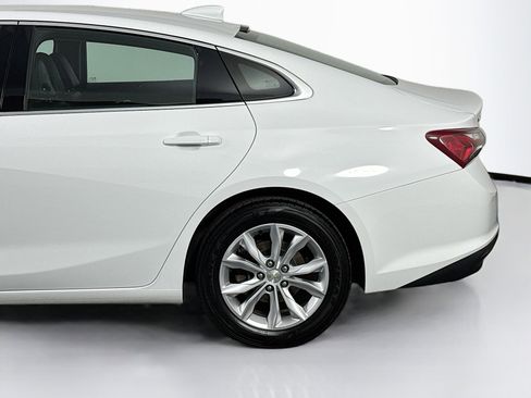 Used 2020 Chevrolet Malibu LT w/ Leather Package image 38