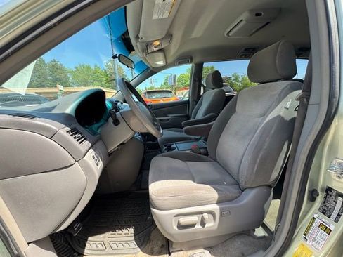 Used 2008 Toyota Sienna LE FWD image 10