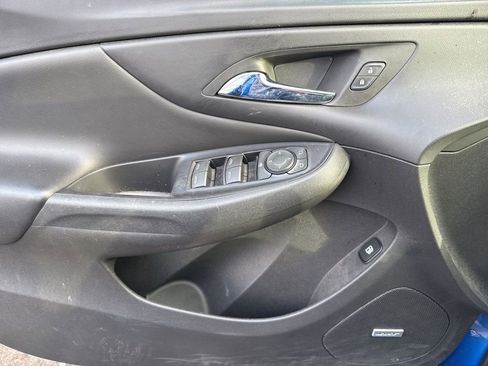 Used 2018 Chevrolet Volt Premier w/ Driver Confidence Package image 6