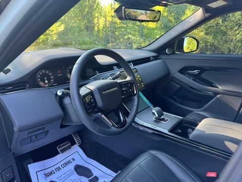 Used 2024 Land Rover Range Rover Evoque Dynamic SE AWD/4WD image 9