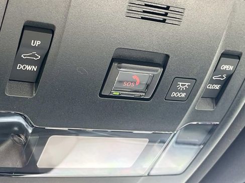 New 2026 Lexus UX 300h FWD image 32