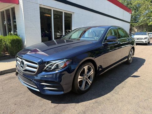 Used 2019 Mercedes-Benz E 300 4MATIC w/ Premium 1 Package image 2