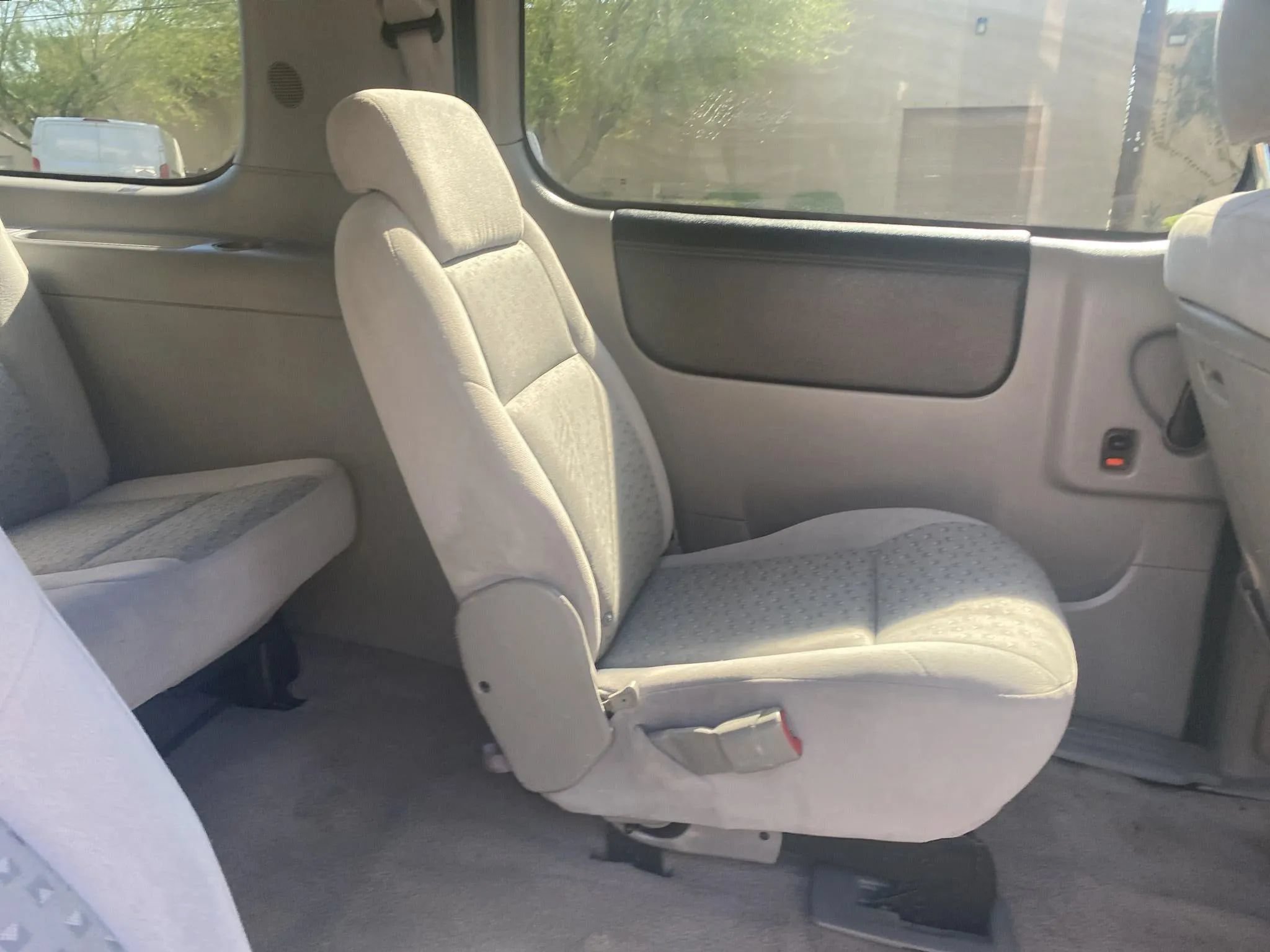 Used 2005 Chevrolet Uplander w/ Climate Package FWD image 37