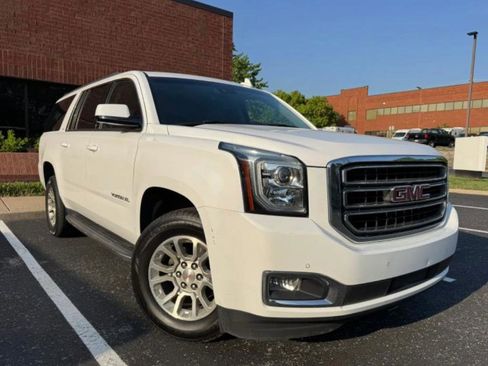 Used 2020 GMC Yukon XL SLT w/ Open Road Package AWD/4WD image 17