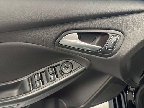 Used 2016 Ford Focus RS image 22