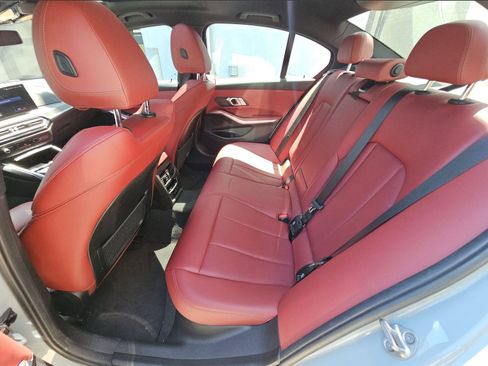 Used 2023 BMW 330i Sedan w/ M Sport Package RWD image 8