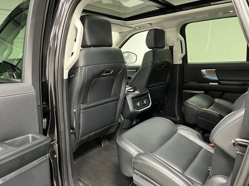 Used 2025 Ford Expedition Max Platinum AWD/4WD image 45