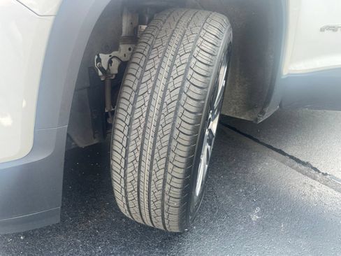 Used 2020 GMC Acadia AT4 w/ Driver Alert Package II AWD/4WD image 44