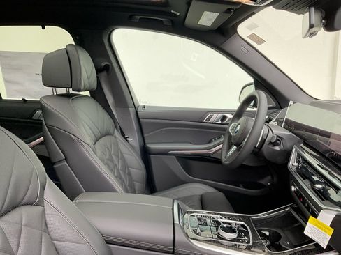 New 2026 BMW X5 xDrive50e w/ Executive Package image 30