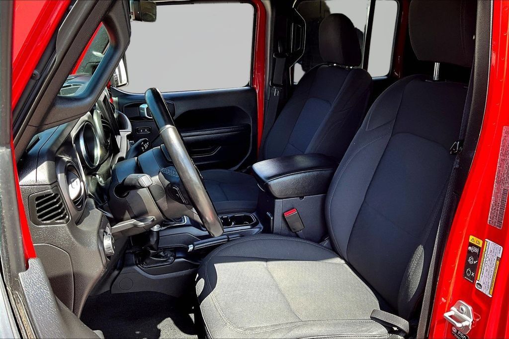 Used 2022 Jeep Gladiator Sport AWD/4WD image 22