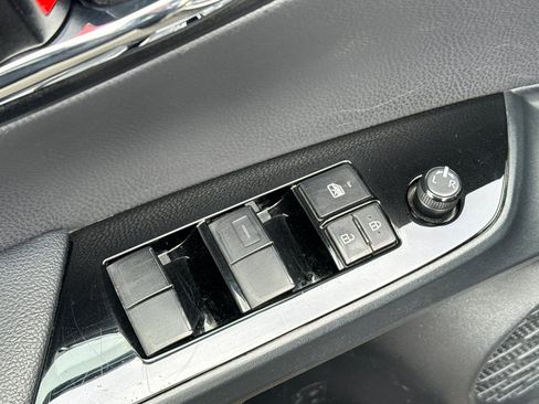 Used 2021 Toyota Prius Prime LE image 13