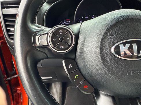Used 2019 Kia Soul + image 28