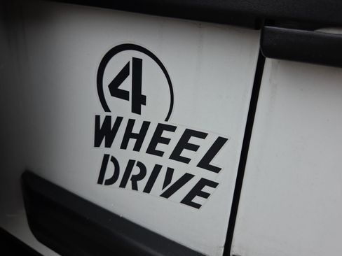 Used 2015 Jeep Wrangler Unlimited Sport image 34