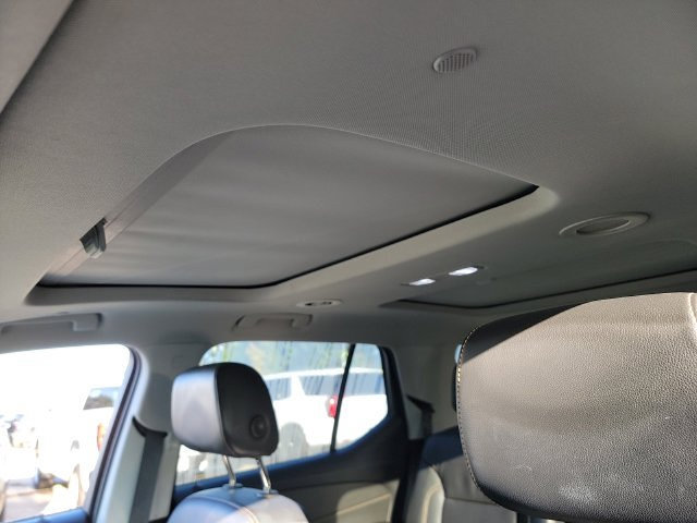Used 2018 Chevrolet Traverse LT AWD/4WD image 10