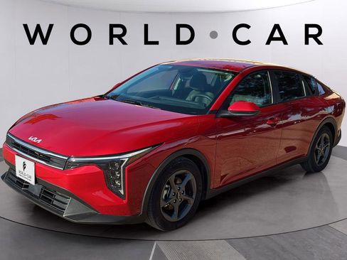 Used 2025 Kia K4 LXS w/ Smart Key, Remote Start image 10