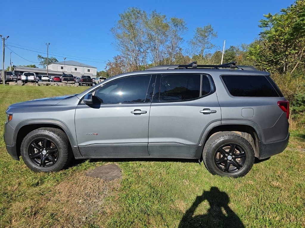 Used 2022 GMC Acadia AT4 w/ Trailering Package AWD/4WD image 4