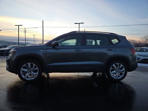 Used 2023 Volkswagen Taos S image 4