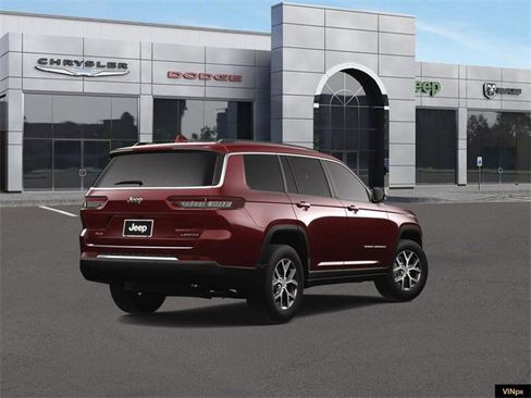 Used 2023 Jeep Grand Cherokee L Limited image 7