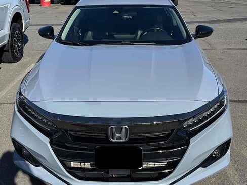 Used 2021 Honda Accord Sport Special Edition image 2