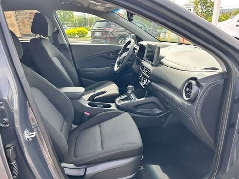 Used 2023 Hyundai Kona SEL AWD/4WD image 8