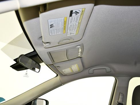 Used 2019 Nissan Rogue S w/ Special Edition Package image 38