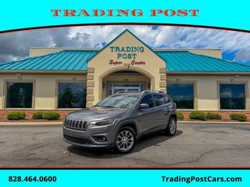 Used 2019 Jeep Cherokee Latitude Plus FWD image 1
