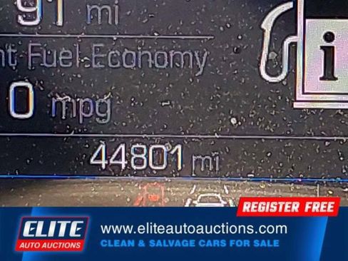 Used 2023 GMC Terrain SLE w/ Driver Convenience Package image 29