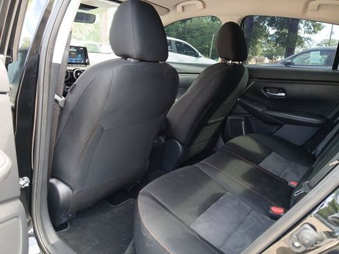 Used 2024 Nissan Sentra SR FWD image 12