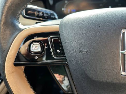 Used 2022 Lincoln Corsair Grand Touring w/ Elements Technology Bundle image 18