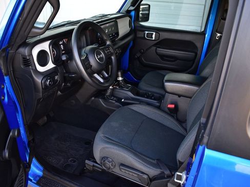 Used 2024 Jeep Wrangler Sport image 15