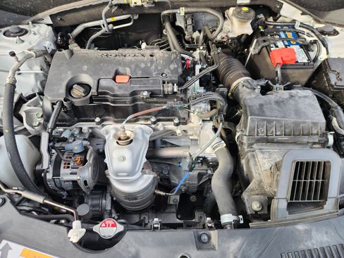 Used 2023 Honda HR-V LX image 17