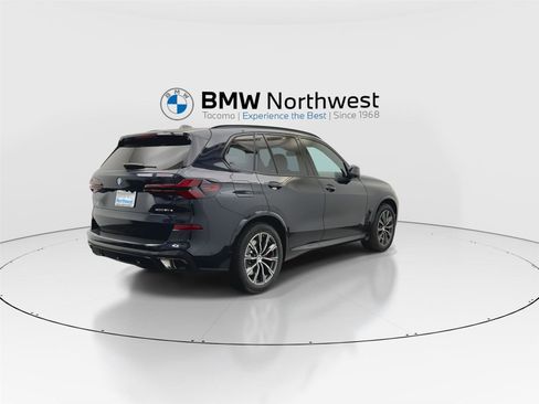 New 2026 BMW X5 xDrive50e w/ M Sport Package image 3