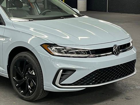 New 2026 Volkswagen Jetta SE image 34