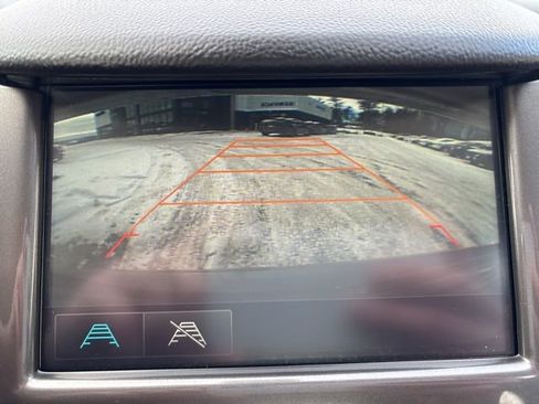 Used 2017 Chevrolet Cruze LT w/ Convenience Package image 19