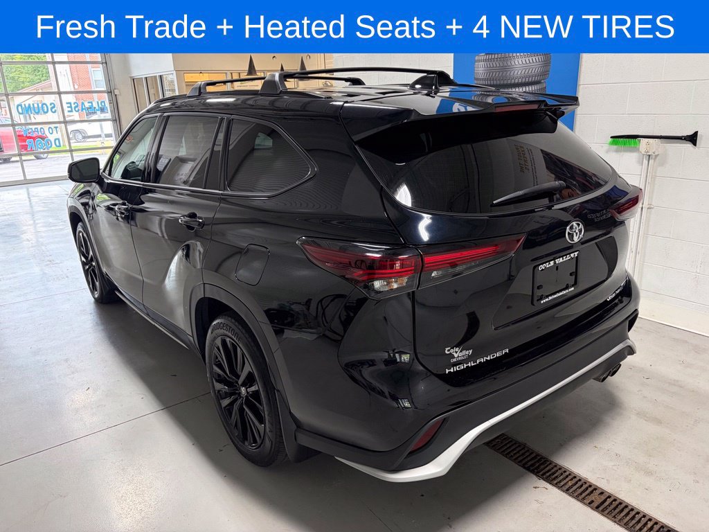 Used 2024 Toyota Highlander XSE AWD/4WD image 5