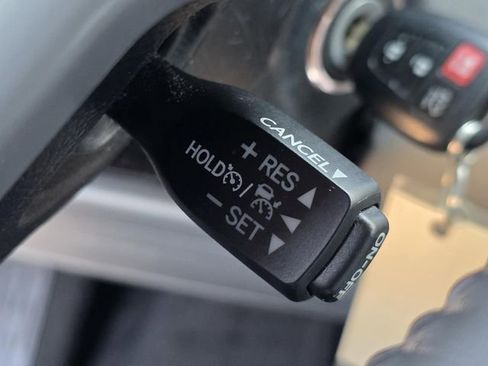 Used 2019 Toyota Highlander Plus image 25